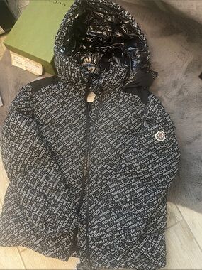 Moncler women Marie Black Logo-Print Puffer Jacket with Hood